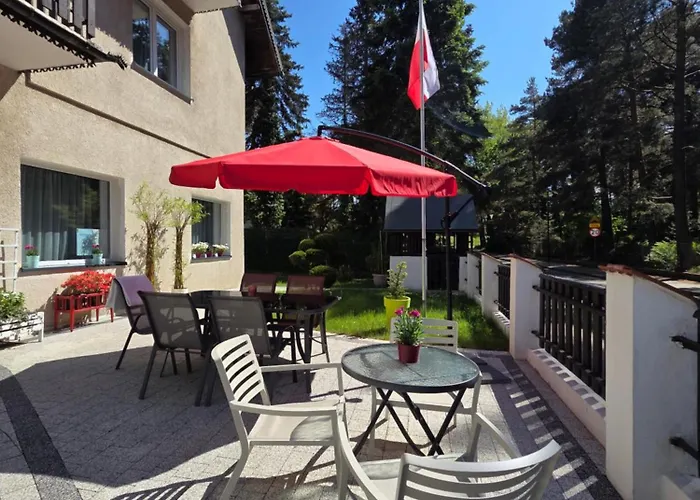 ホームステイ Azalia